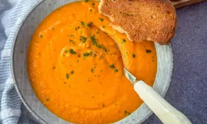 Rote Linsensuppe: Schnelles & einfaches Rezept für jeden Tag