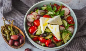 Original Griechischer Salat: Das authentische Horiatiki Rezept