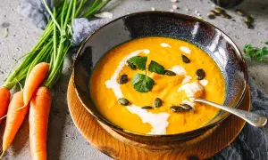 Möhren-Ingwer-Kokosmilch-Suppe: Cremig, Gesund & Einfach Rezept